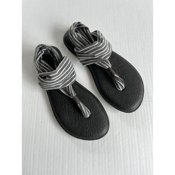 Sanuk Size 8 Yoga Sling Black Sandals Memory Foam Footbed Two Way Stretch Upper - Picture 3 of 8